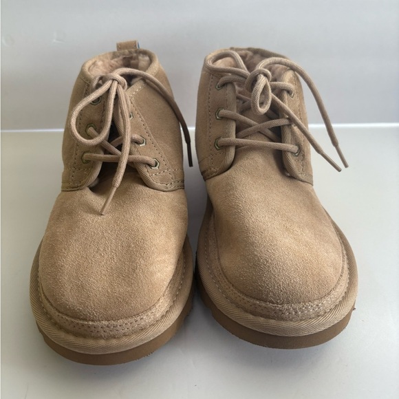 NWOT UGG Neumel Boot Size 5 Men’s/ 6.5 Women’s main image 13
